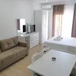 Lux Апартаменты *