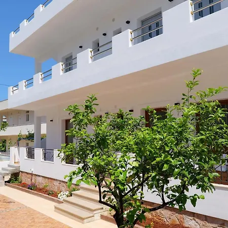 Lux Appartamento Ksamil