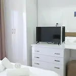 Lux *