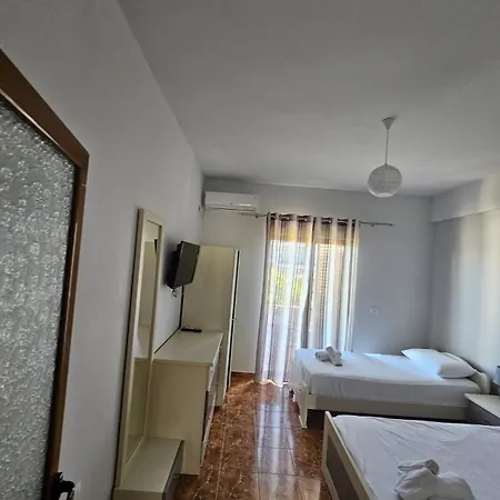 Lux * Ksamil